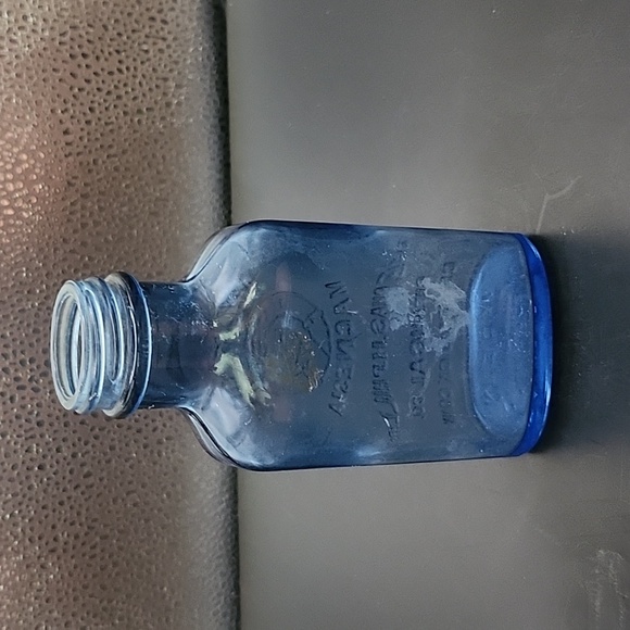 Vintage Phillips Milk of Magnesia Cobalt Blue Bottle 5" - Picture 3 of 7